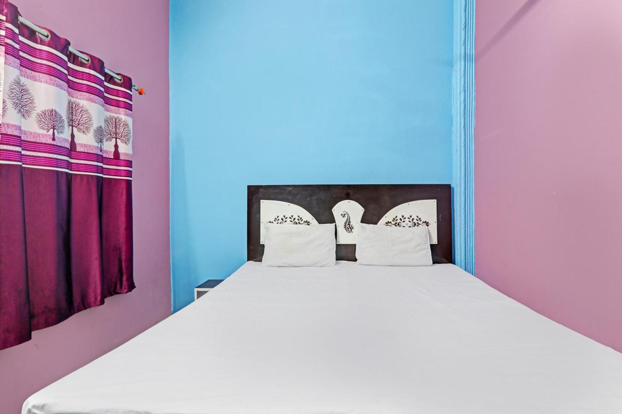 Hotel O Home Om Marriage Hall Ayodhya Exteriör bild