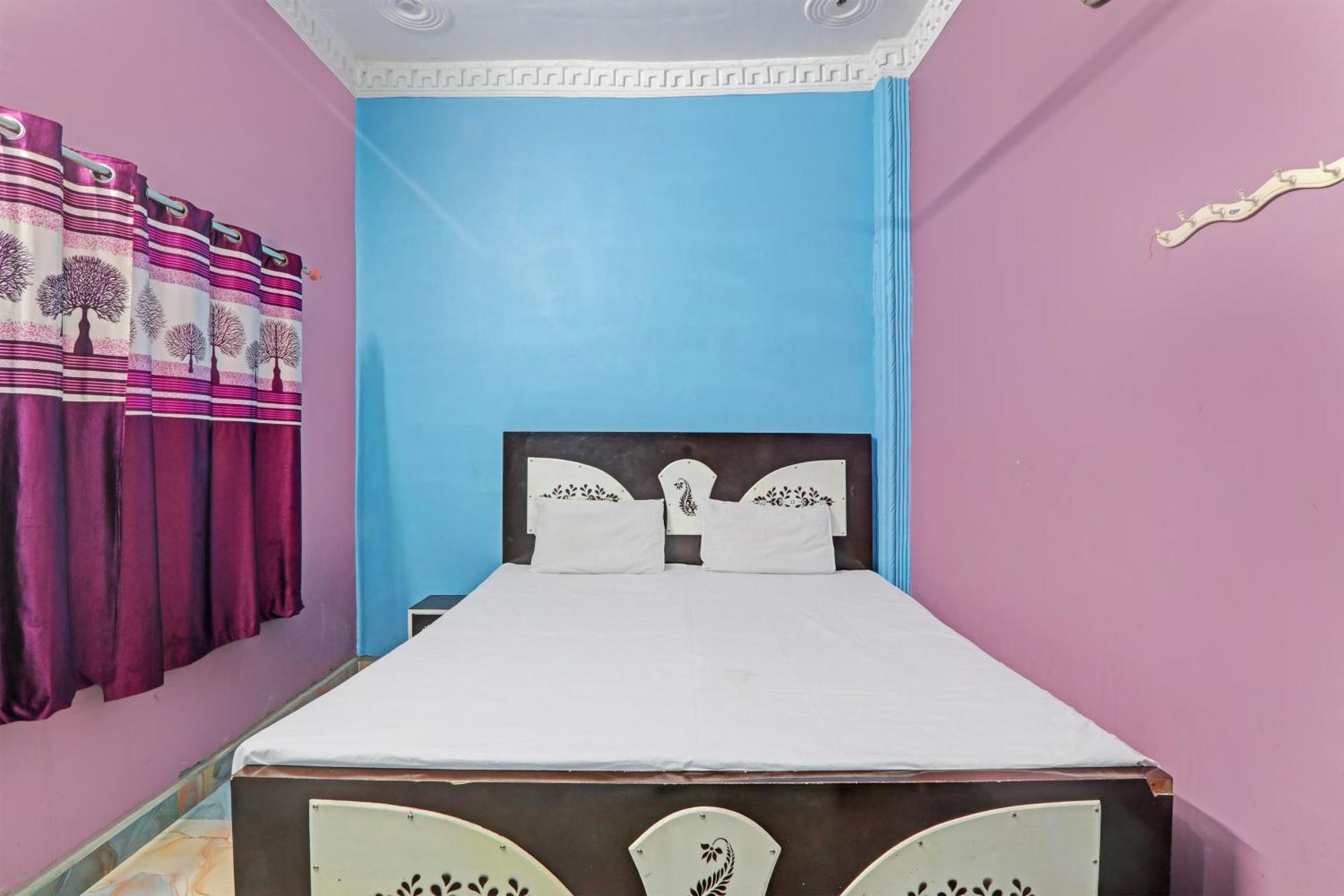 Hotel O Home Om Marriage Hall Ayodhya Exteriör bild