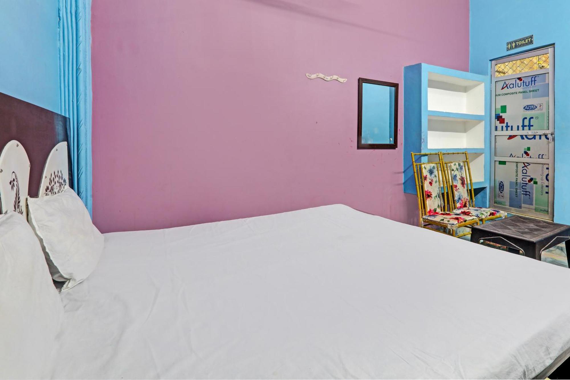 Hotel O Home Om Marriage Hall Ayodhya Exteriör bild
