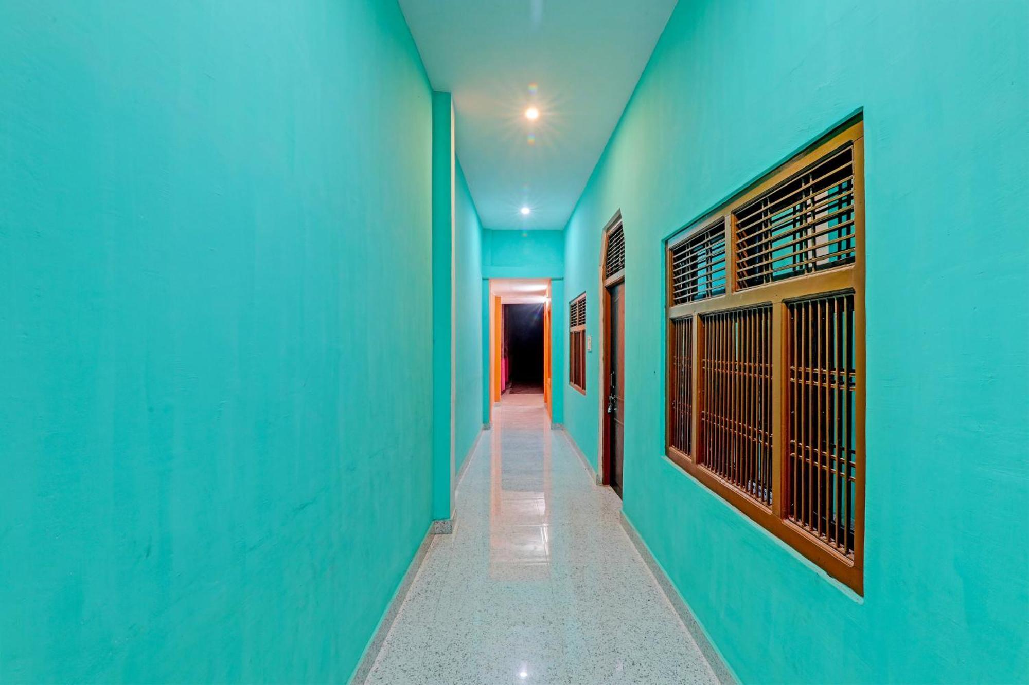 Hotel O Home Om Marriage Hall Ayodhya Exteriör bild
