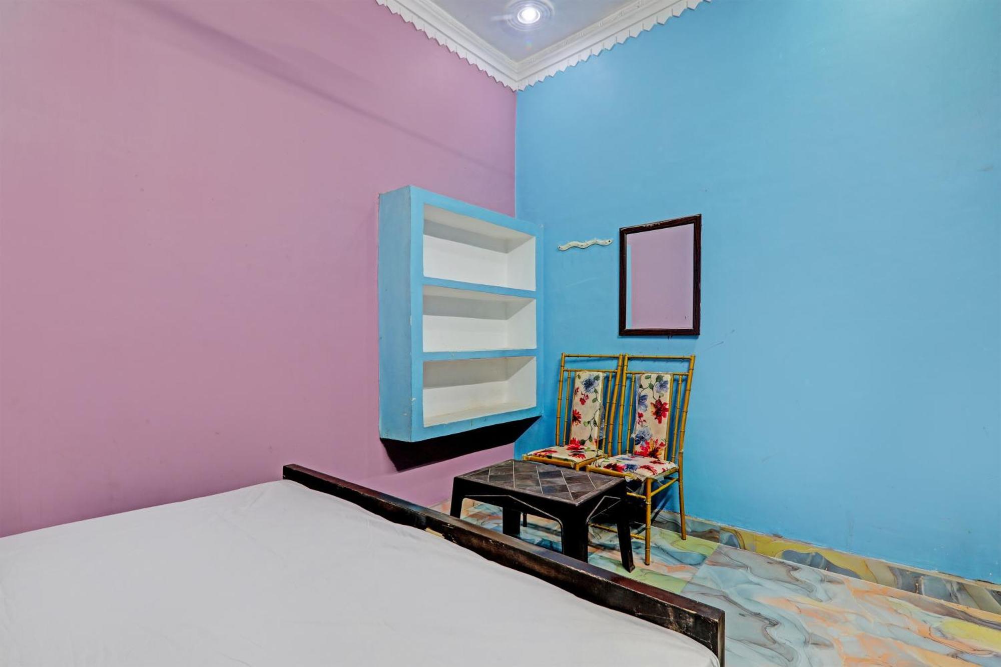 Hotel O Home Om Marriage Hall Ayodhya Exteriör bild
