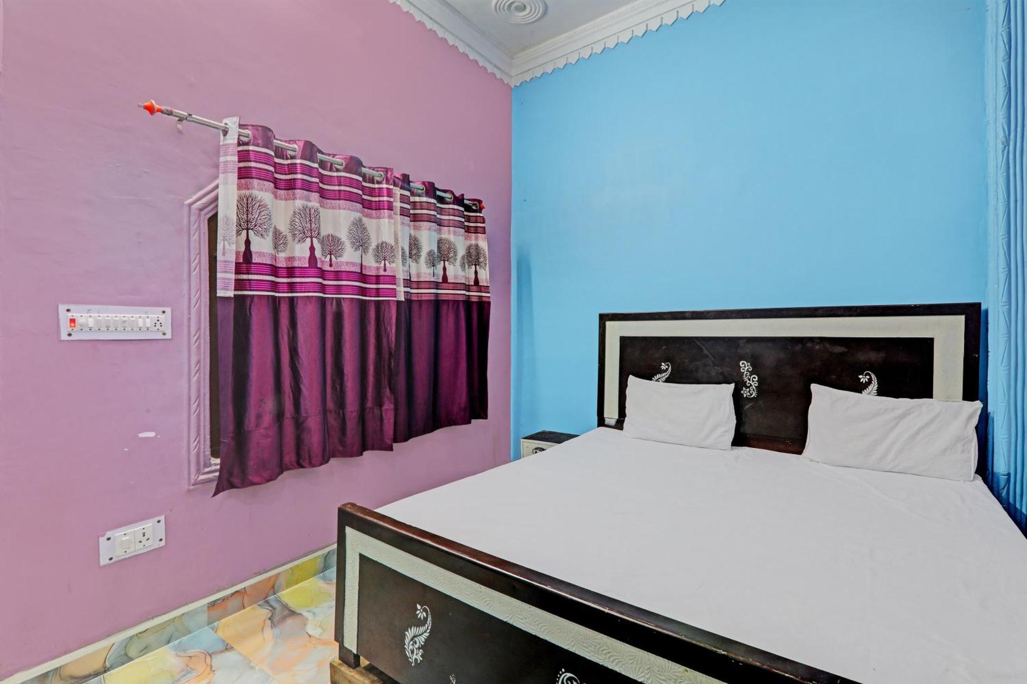 Hotel O Home Om Marriage Hall Ayodhya Exteriör bild